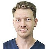 Врач Максимов Максим Сергеевич